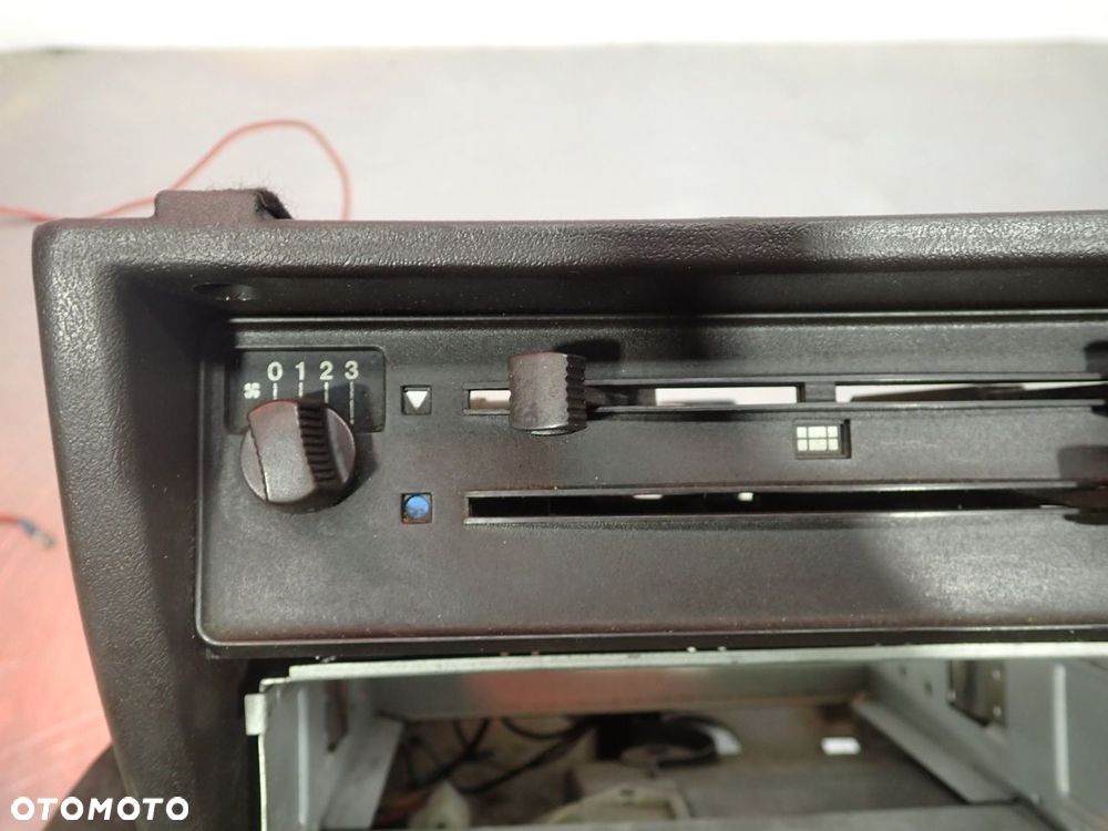 PANEL STEROWANIA NAWIEWU AUDI 80 B2 - 9