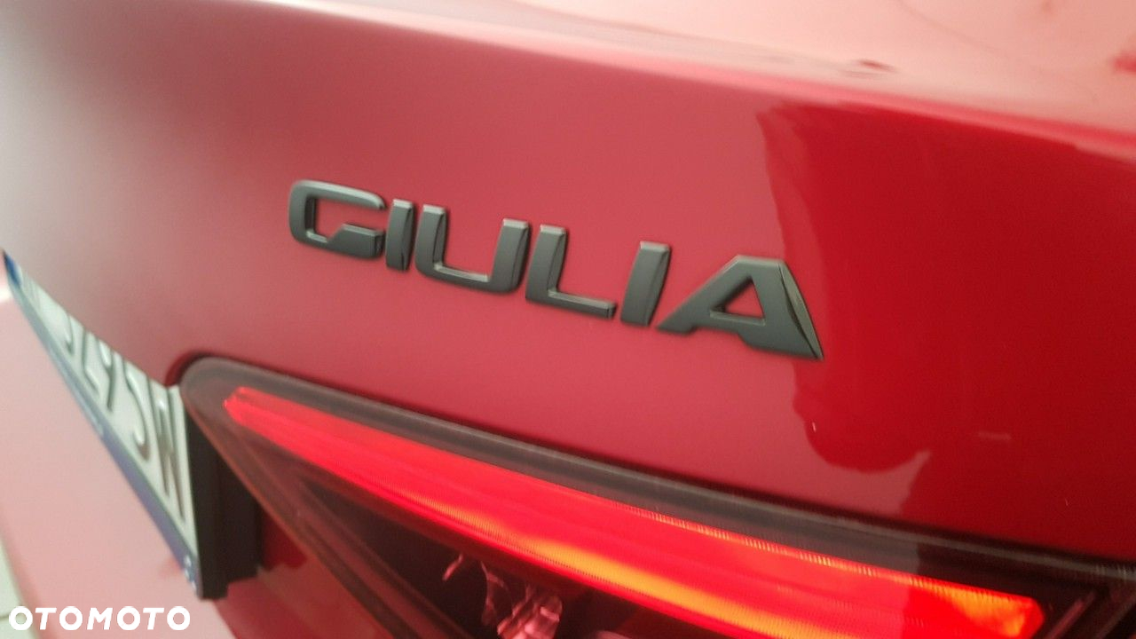 Alfa Romeo Giulia - 17