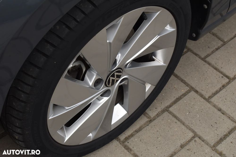 Volkswagen Golf 1.5 TSI ACT Style - 18