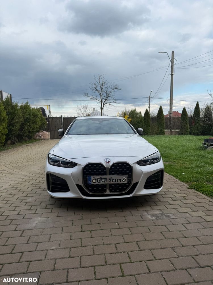 BMW M4 M440i xDrive - 1