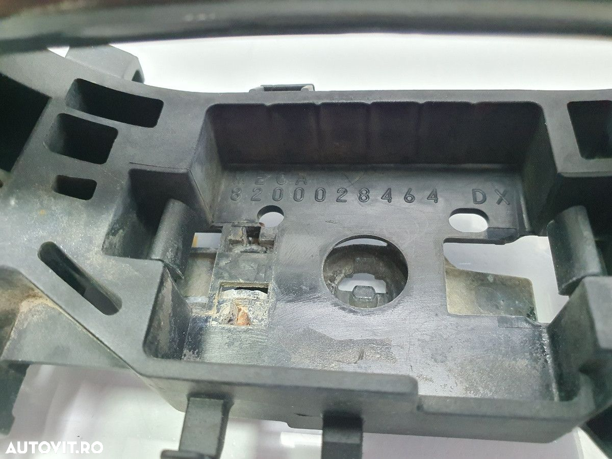Maner dreapta spate RENAULT MEGANE II Estate (KM0/1_) [ 2003 - 2012 ] OEM 8200028464 / 8200 028 464 - 2
