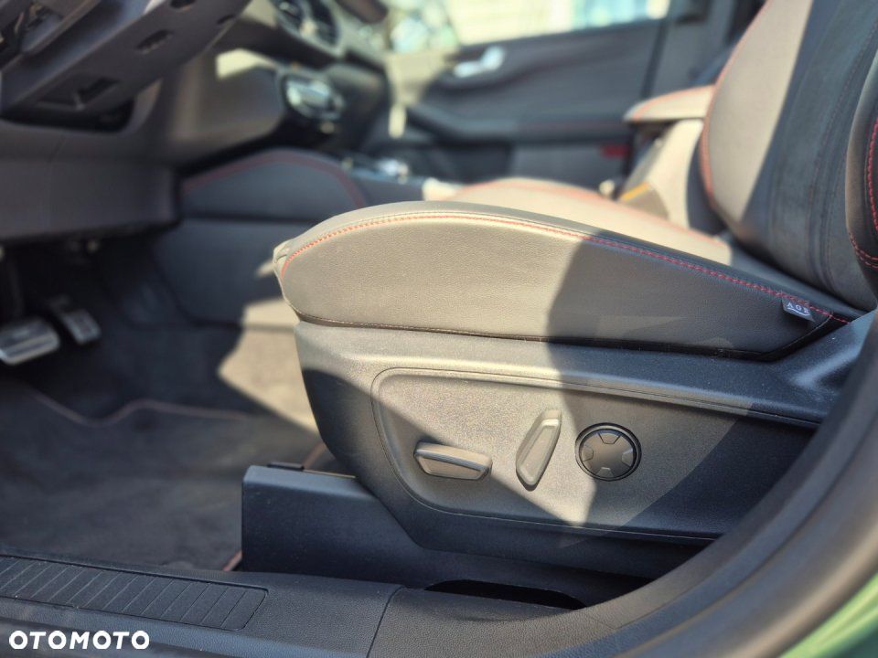 Ford Kuga - 14