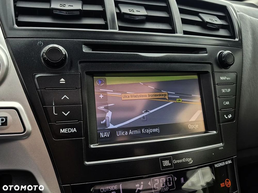 Toyota Prius+ (Hybrid) Life - 18