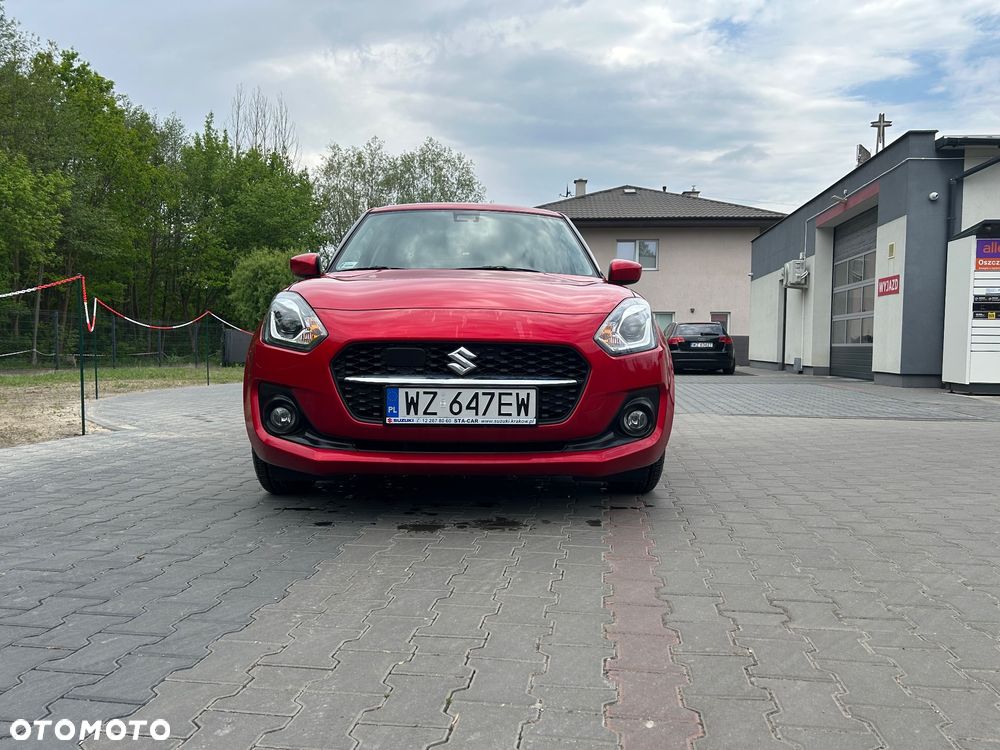 Suzuki Swift 1.2 Dualjet SHVS Premium Plus CVT - 4