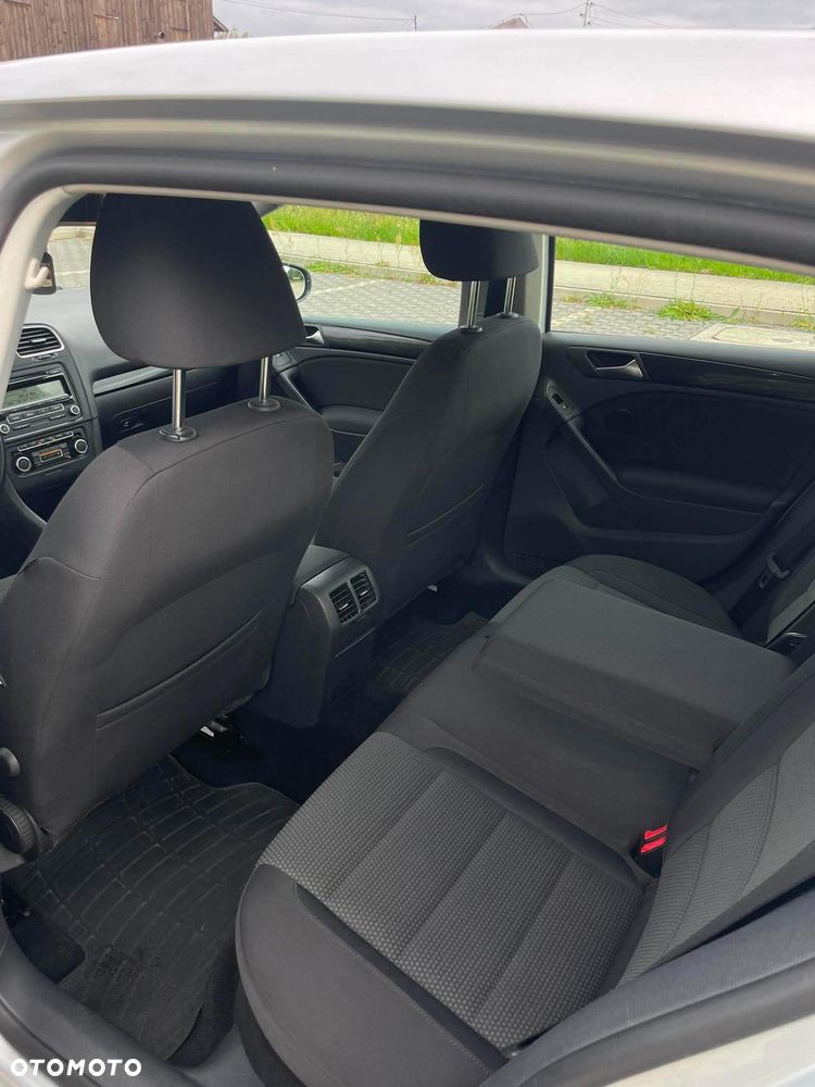 Volkswagen Golf 1.6 TDI Highline - 4