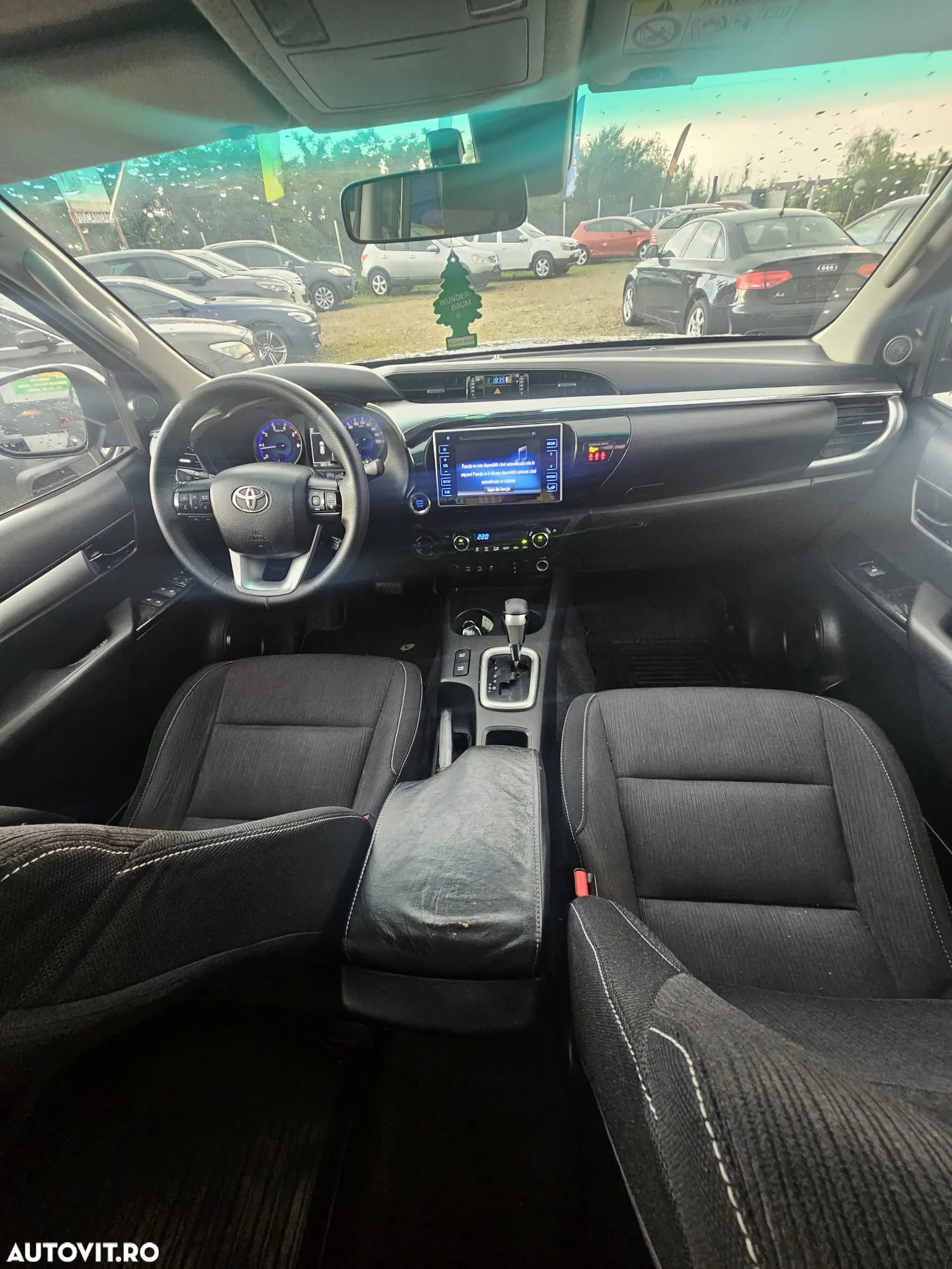 Toyota Hilux - 7