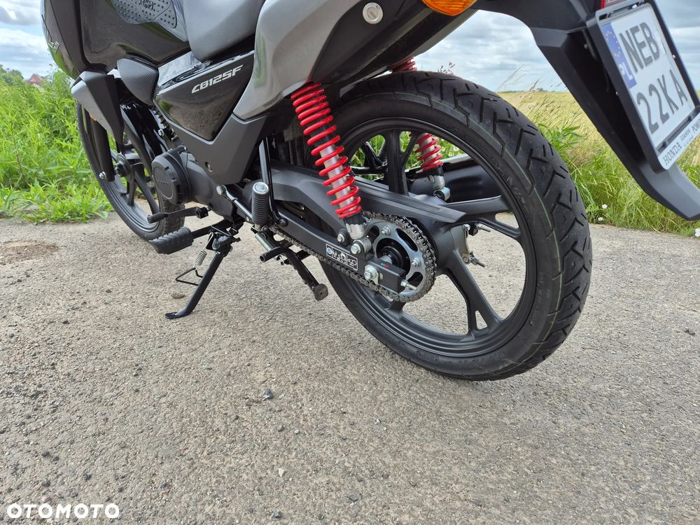 Honda CB - 8