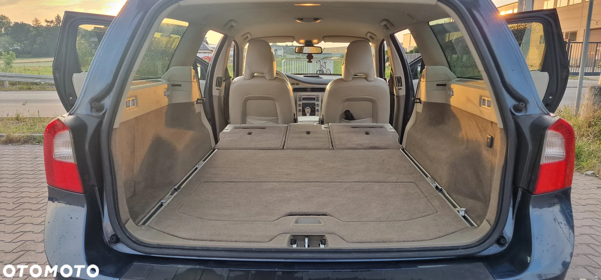 Volvo V70 2.0D Momentum - 12