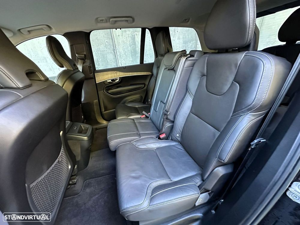 Volvo XC 90 2.0 B5 Ultimate Dark AWD - 17