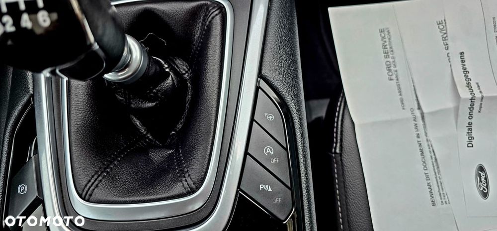 Ford S-Max - 16
