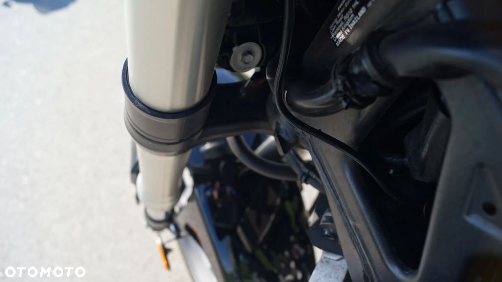 Honda CB - 10