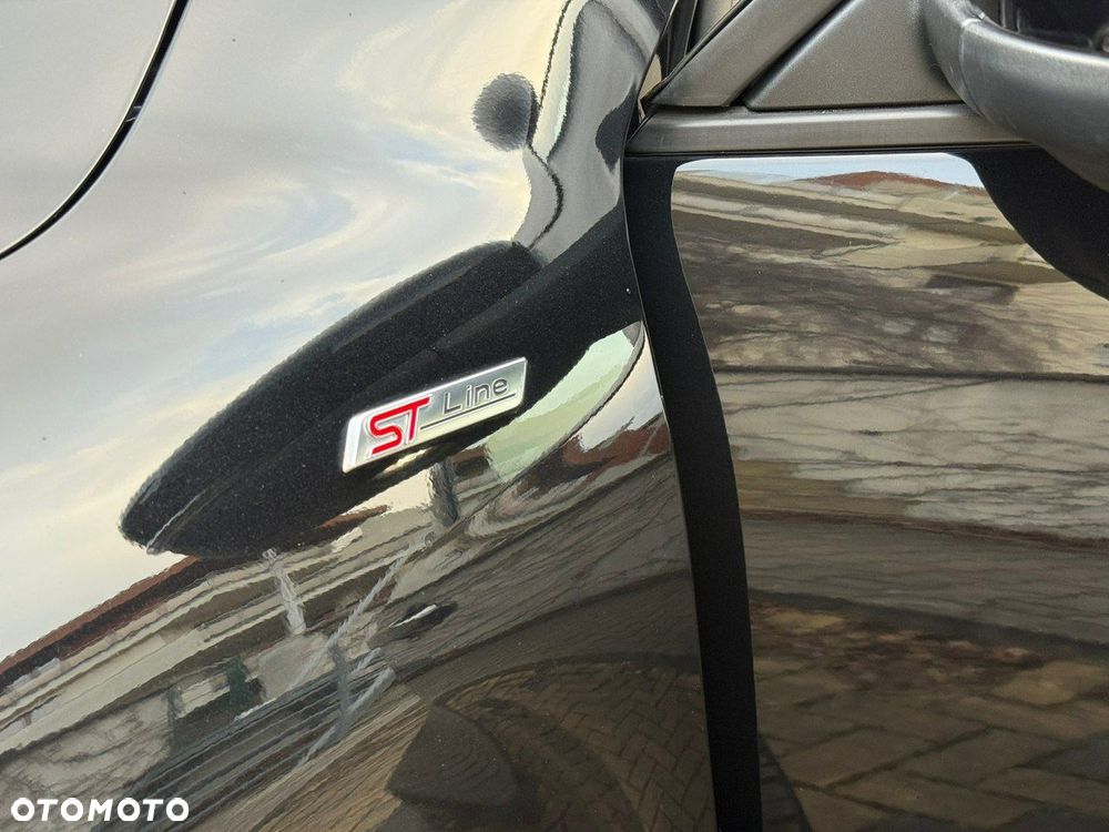 Ford Kuga 1.5 EcoBoost ST-LINE X - 32