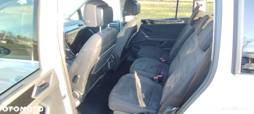 Volkswagen Touran 2.0 TDI SCR DSG Highline - 11