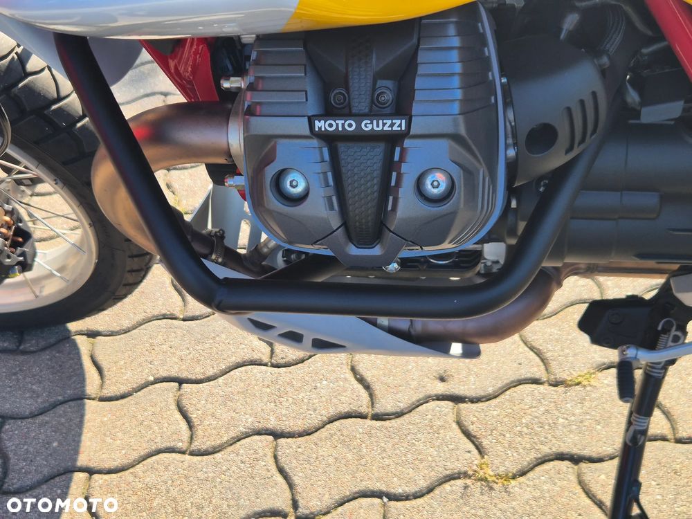 Moto Guzzi V85 - 22