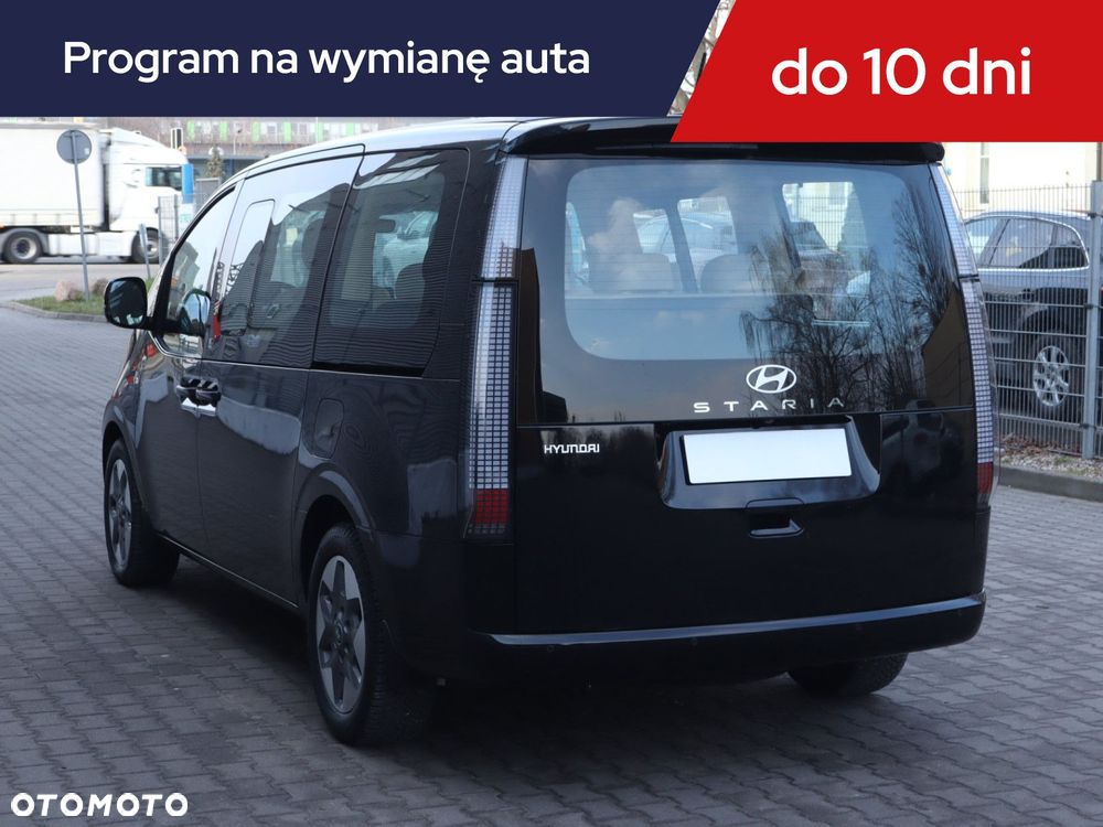 Hyundai Staria - 6