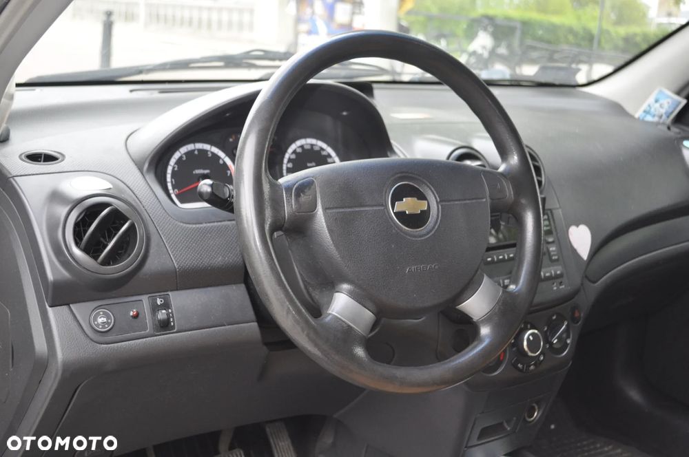 Chevrolet Aveo 1.2 LT - 6