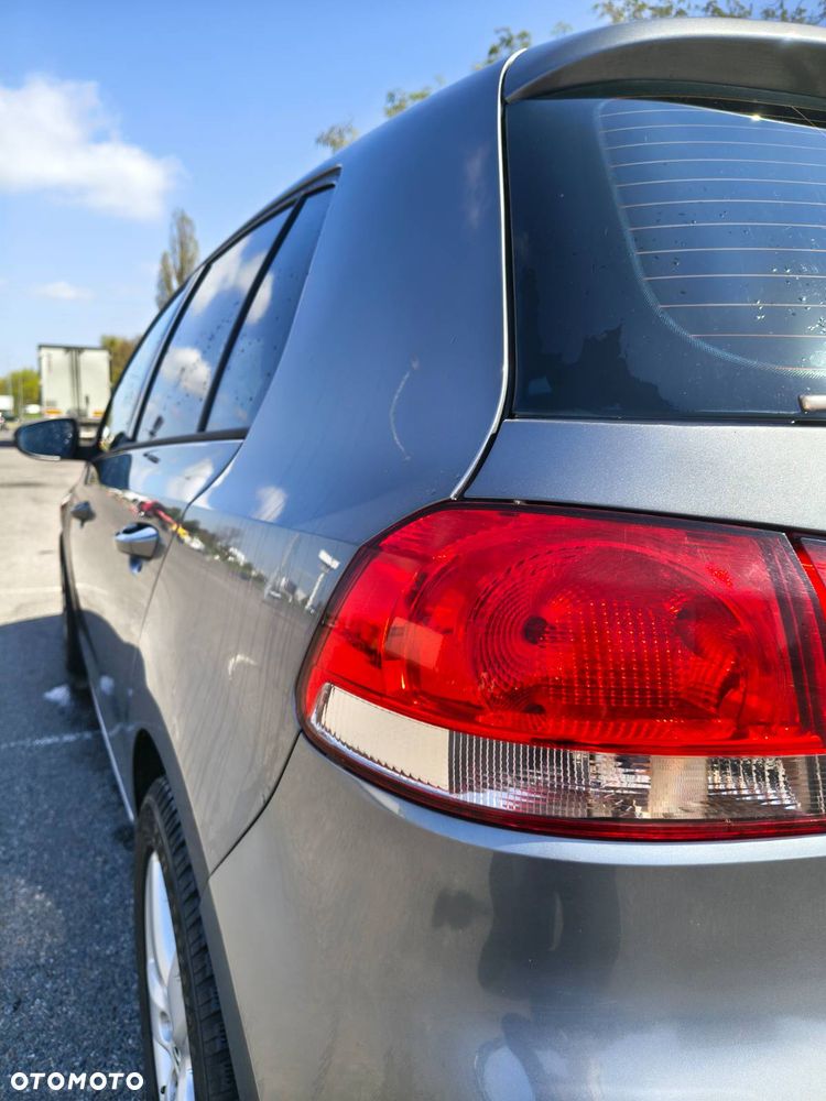 Volkswagen Golf 1.6 TDI Comfortline - 6