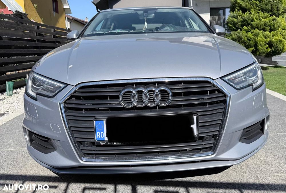 Audi A3 2.0 TDI S tronic Sport - 1