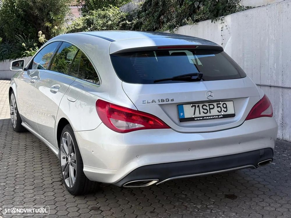Mercedes-Benz CLA 180 d Shooting Brake Urban Aut. - 25