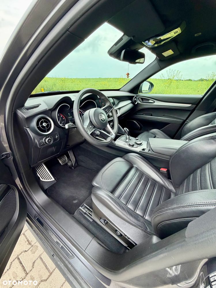 Alfa Romeo Stelvio 2.0 Turbo Executive Q4 - 15
