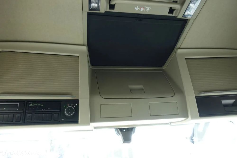 Volvo FH 460 GLOBETROTTER / STANDARD/ AUTOMAT / EURO 6 / 2 ZBIORNIKI PALIWA / KLIMATYZACJA POSTOJOWA/ LODÓWKA - 20