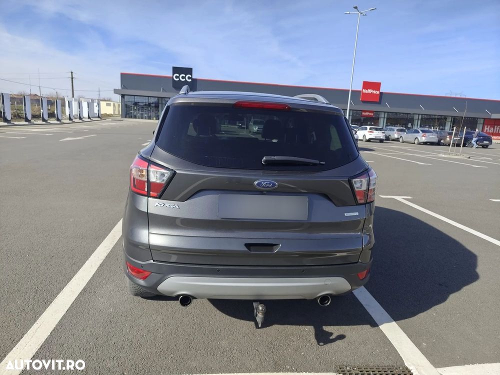 Ford Kuga - 4