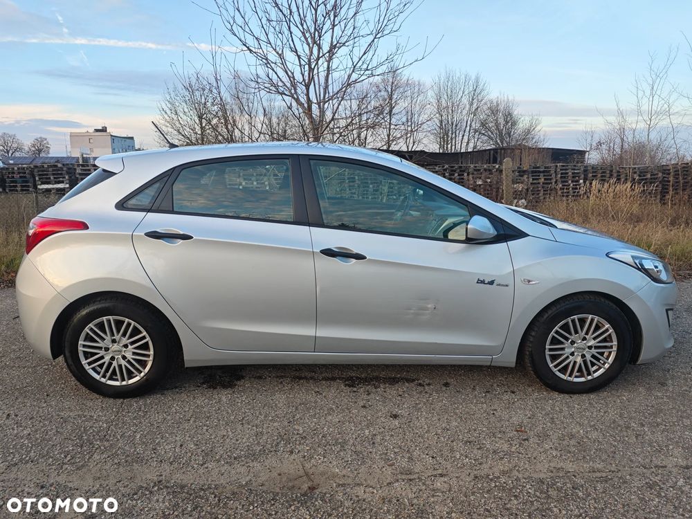Hyundai i30 1.6 CRDi Trend - 12
