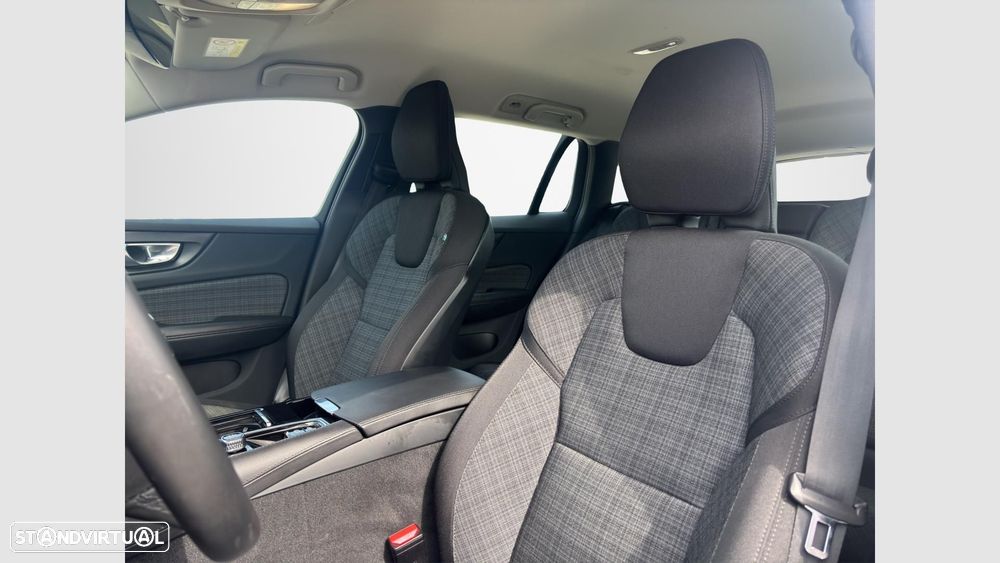 Volvo V60 2.0 T6 AWD TE Core - 12