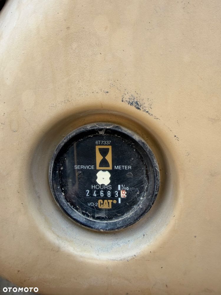 Caterpillar 318B - 10