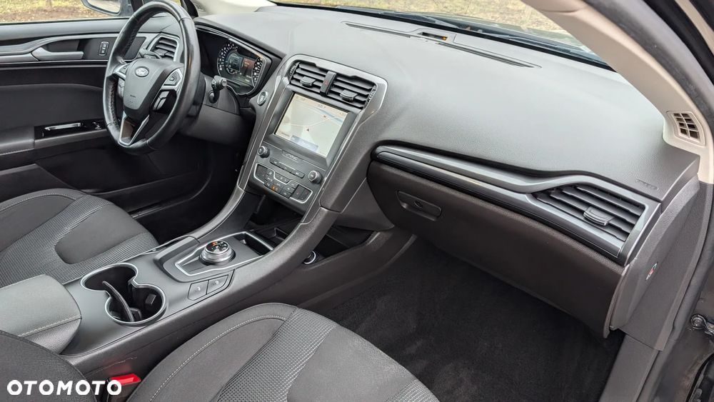 Ford Mondeo SW 2.0 TDCi Titanium PowerShift - 9