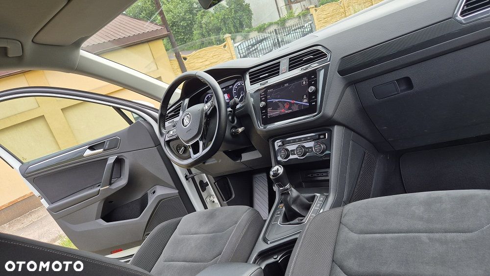 Volkswagen Tiguan 2.0 TDI SCR R-Line - 6
