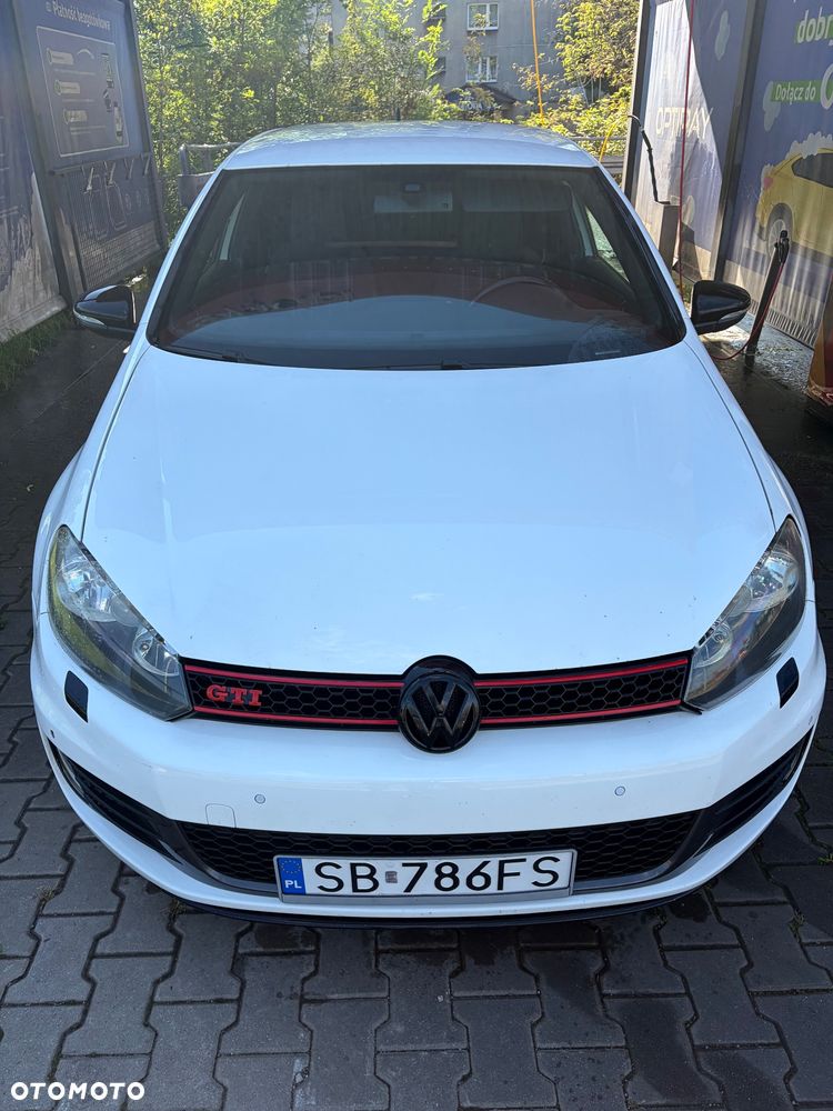 Volkswagen Golf - 25
