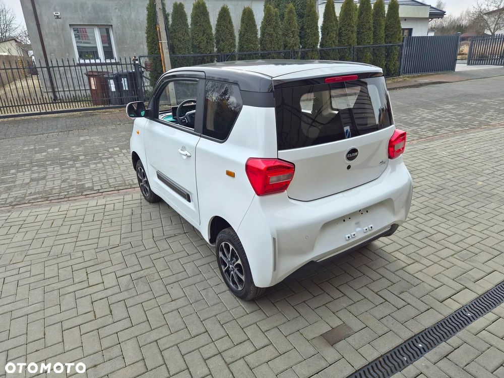 Microcar M.GO - 17