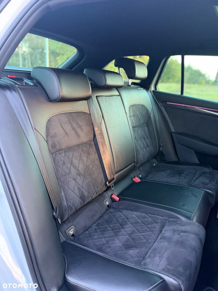 Skoda Superb 2.0 TDI 4x4 DSG Sportline - 17