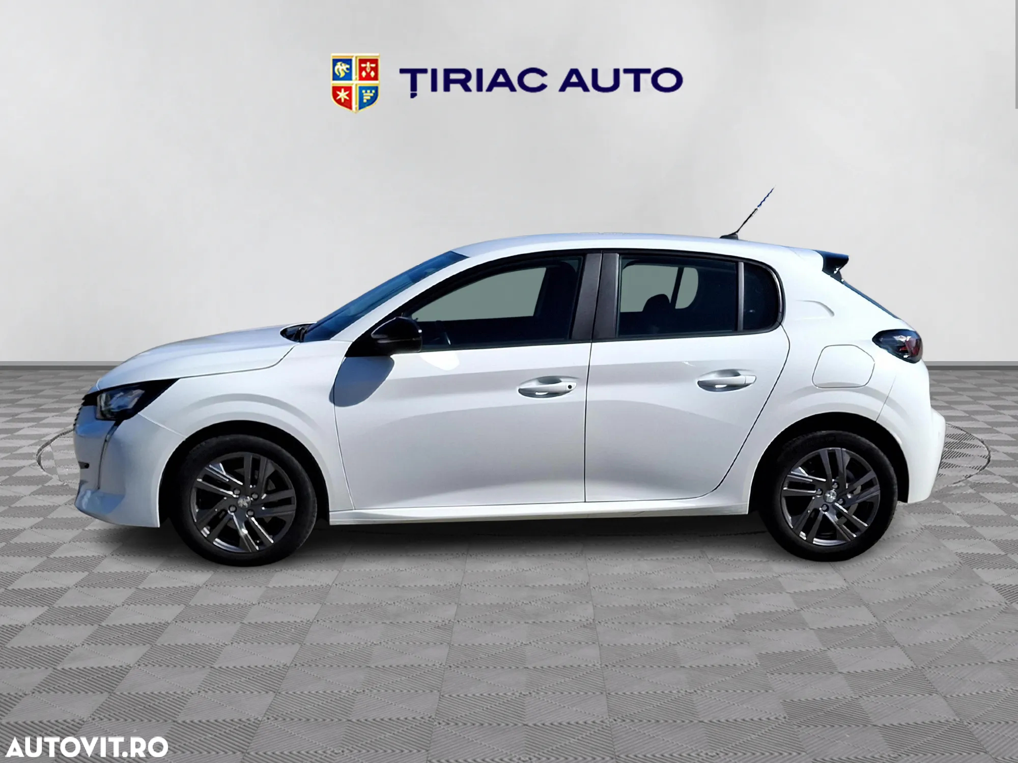 Peugeot 208 - 3