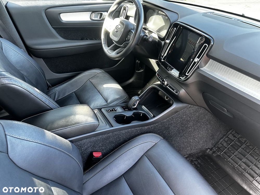 Volvo XC 40 - 12