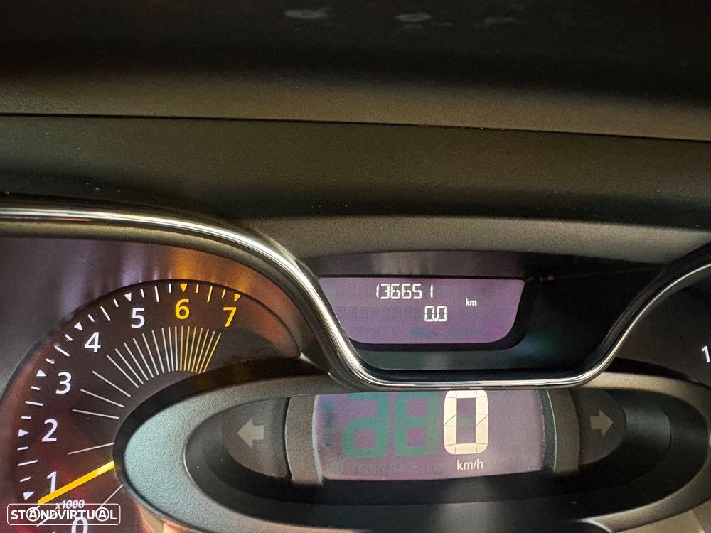 Renault Captur 0.9 TCE Exclusive - 32