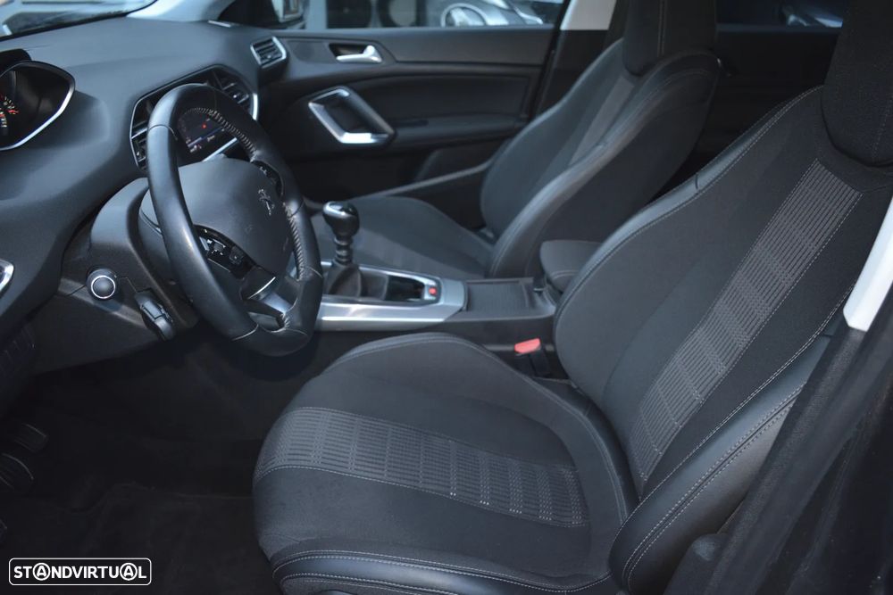 Peugeot 308 SW 1.2 PureTech Allure Full LED - 6