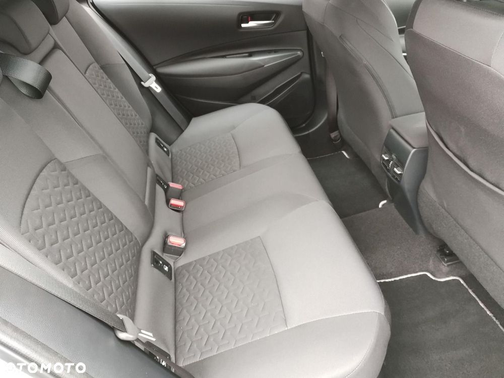 Toyota Corolla 2.0 Hybrid Comfort - 13