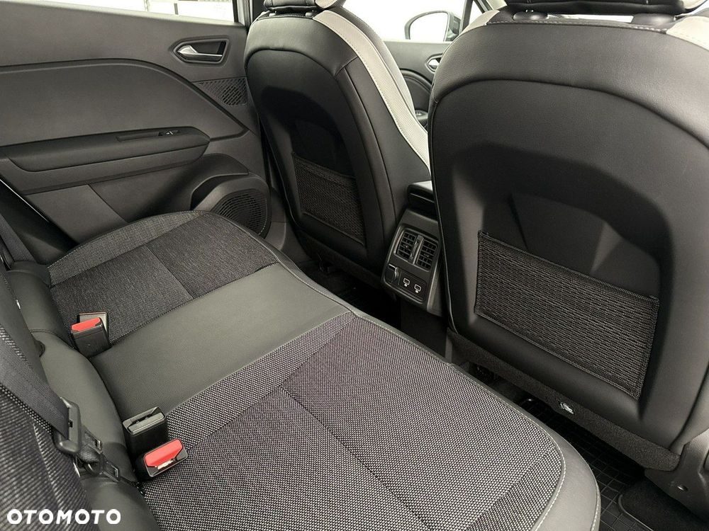 Renault Captur - 23
