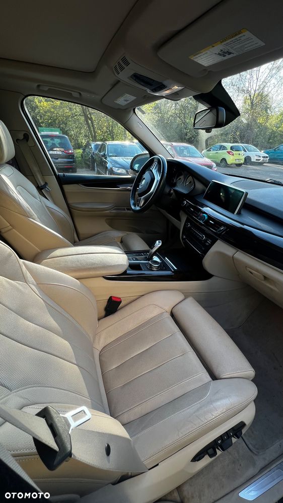 BMW X5 xDrive35i - 8