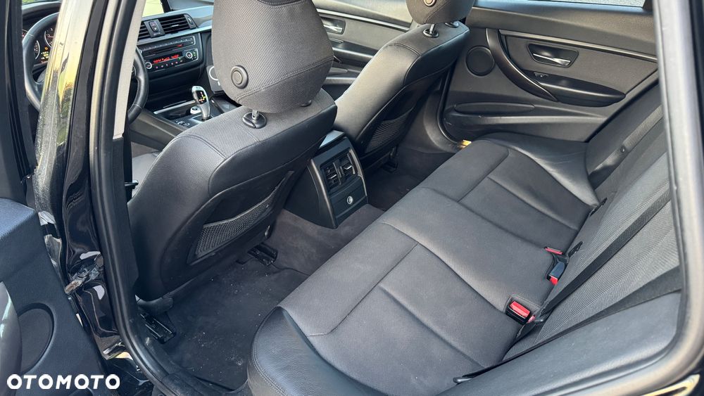BMW Seria 3 320d Sport-Aut Modern Line - 8