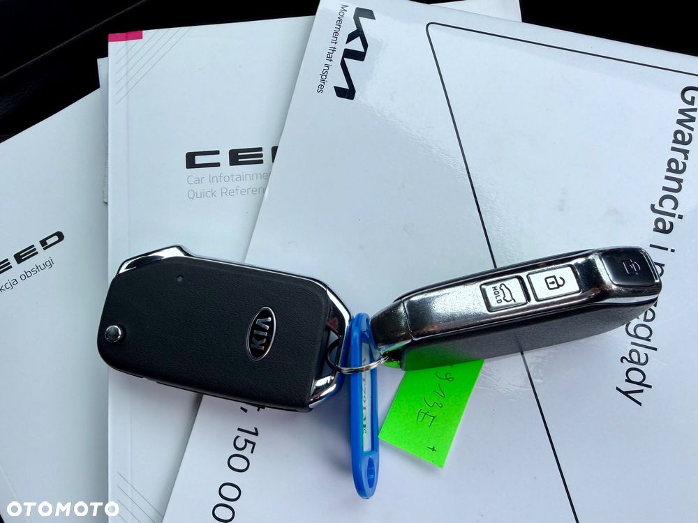 Kia Ceed 1.6 CRDi SCR M - 39