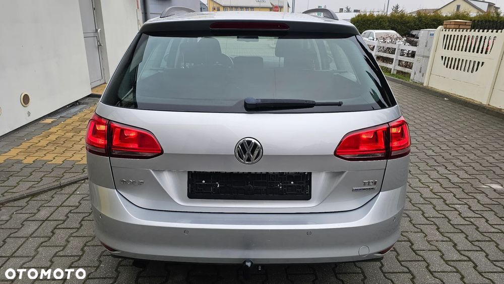 Volkswagen Golf 1.6 TDI BlueMotion Comfortline - 8