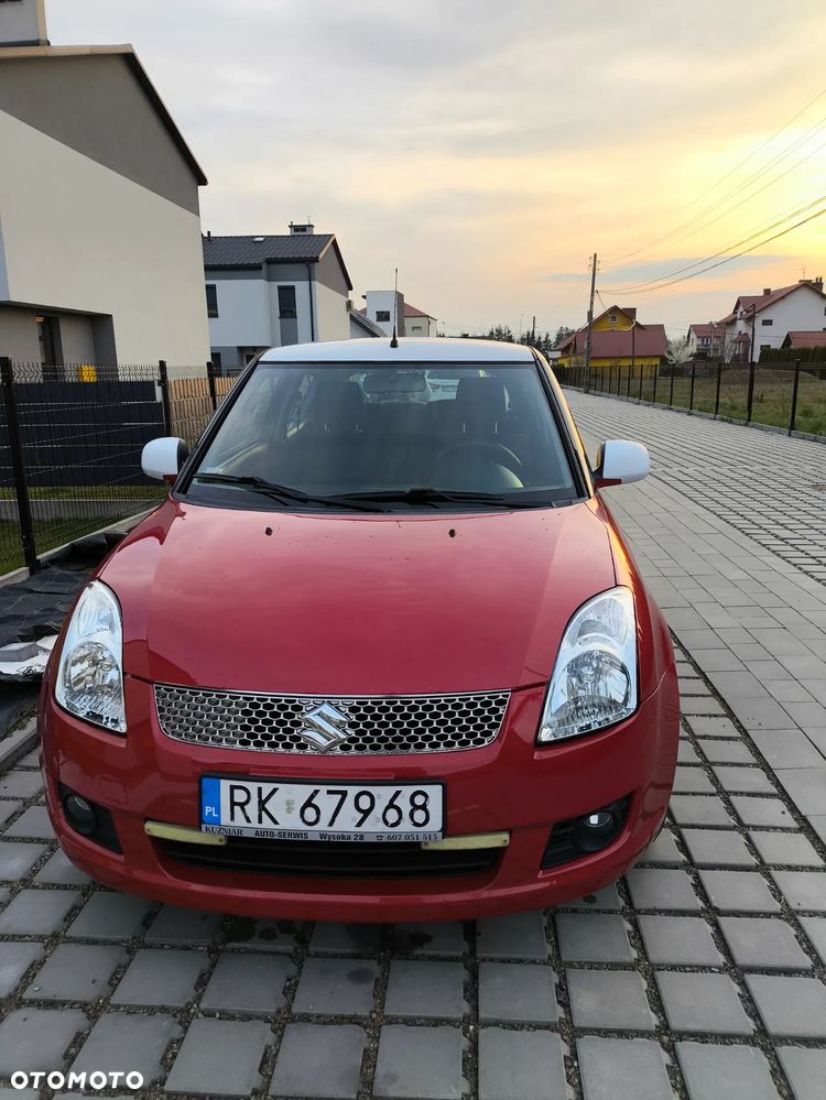 Suzuki Swift 1.3 Club - 3