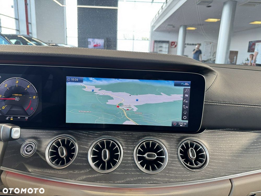 Mercedes-Benz CLS - 22