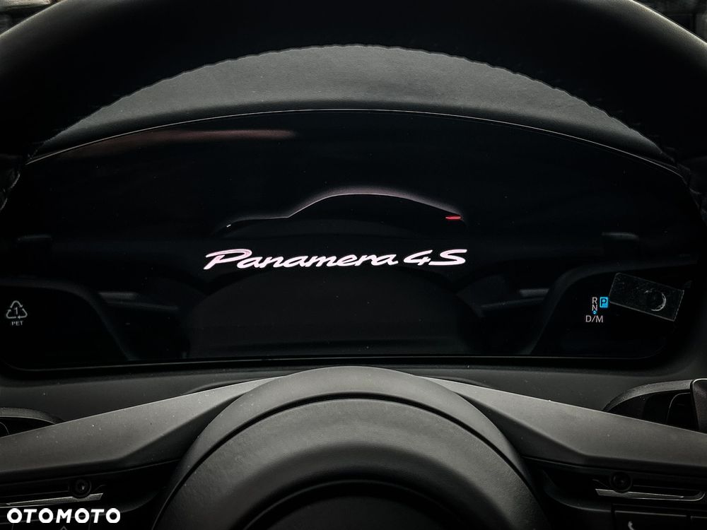 Porsche Panamera - 19