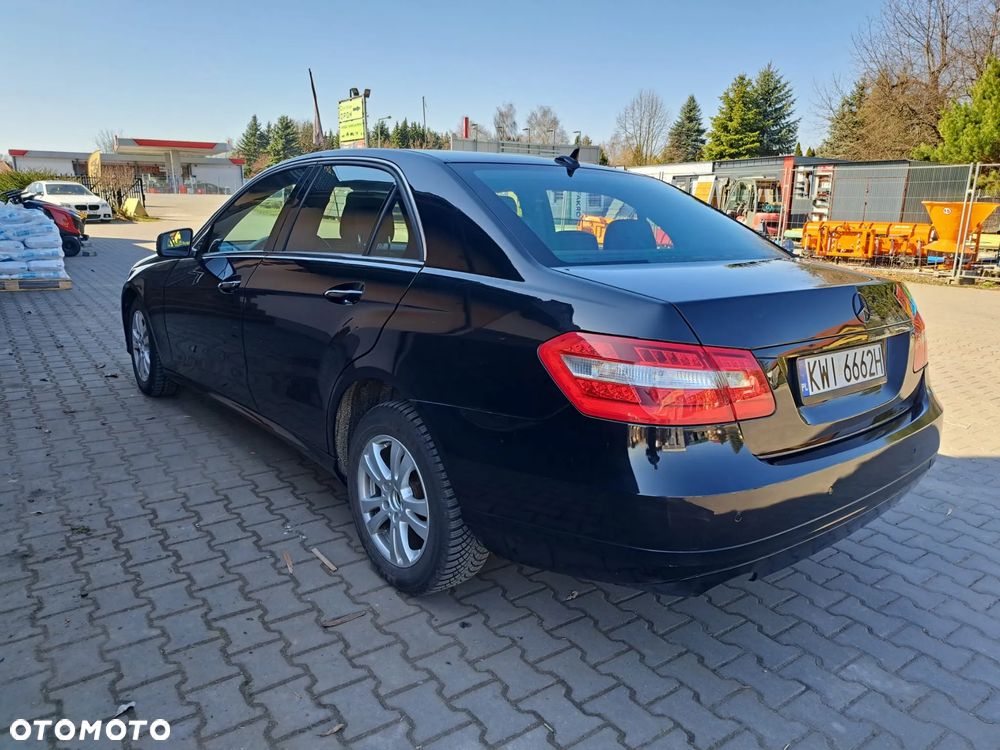 Mercedes-Benz Klasa E 200 CDI - 11
