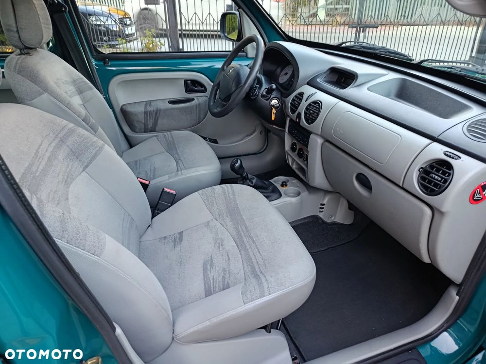 Renault Kangoo 1.6 16V Privilege - 18