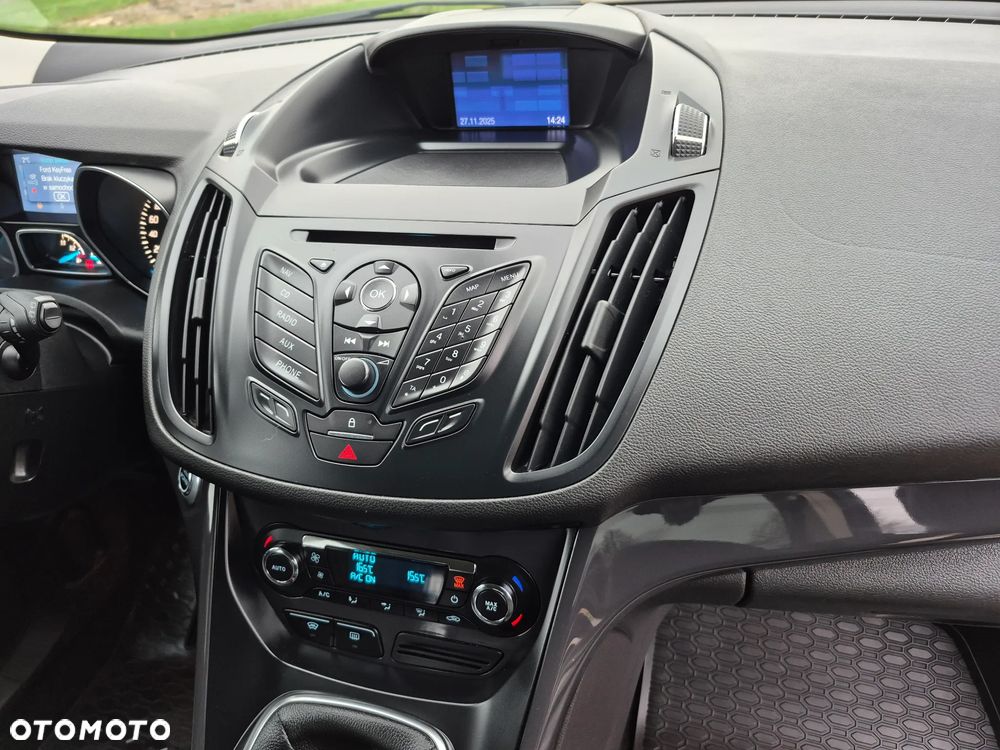 Ford Kuga 2.0 TDCi 2x4 Titanium - 18